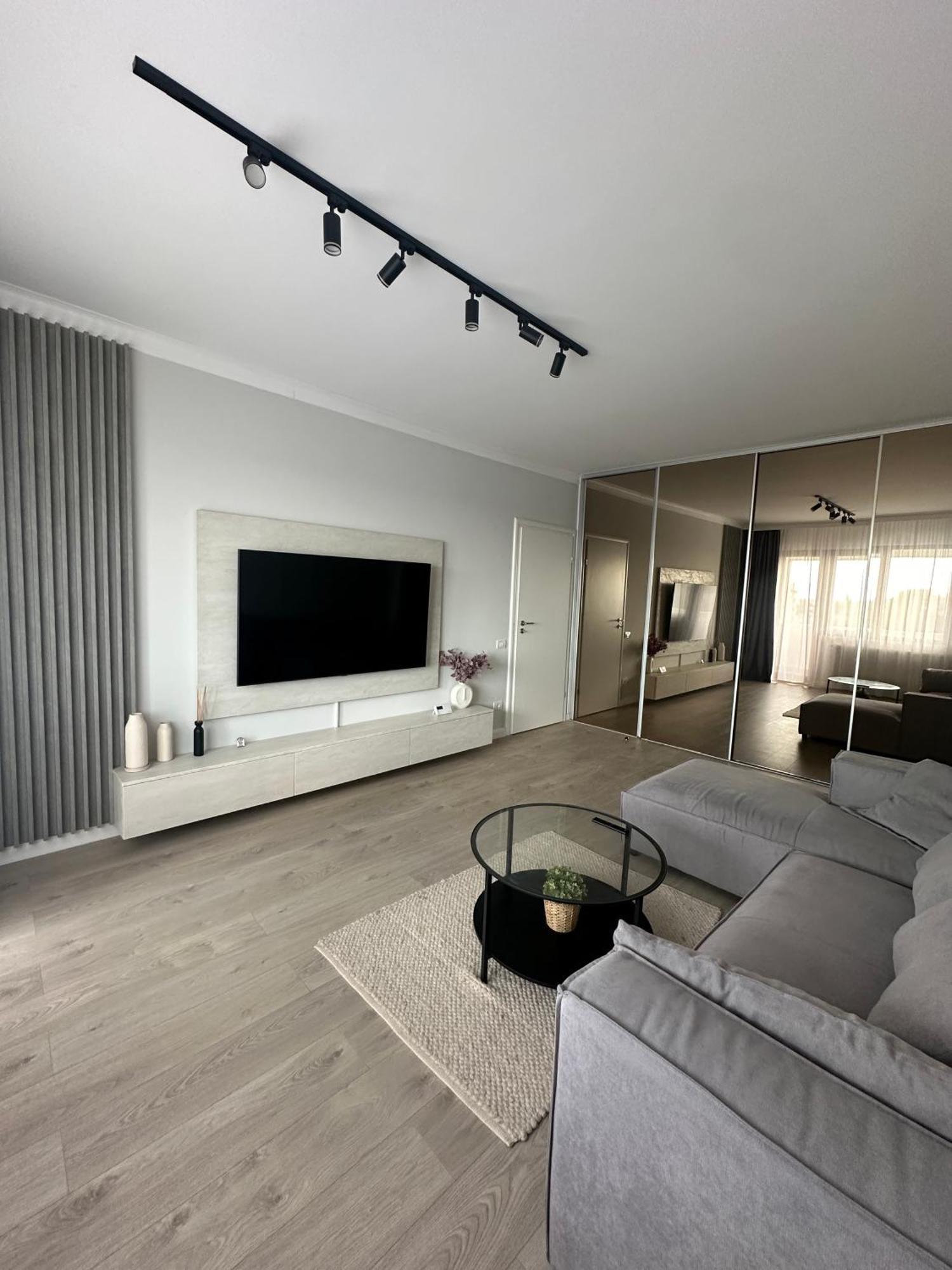 Sunset View Bucharest Apartment Exterior photo