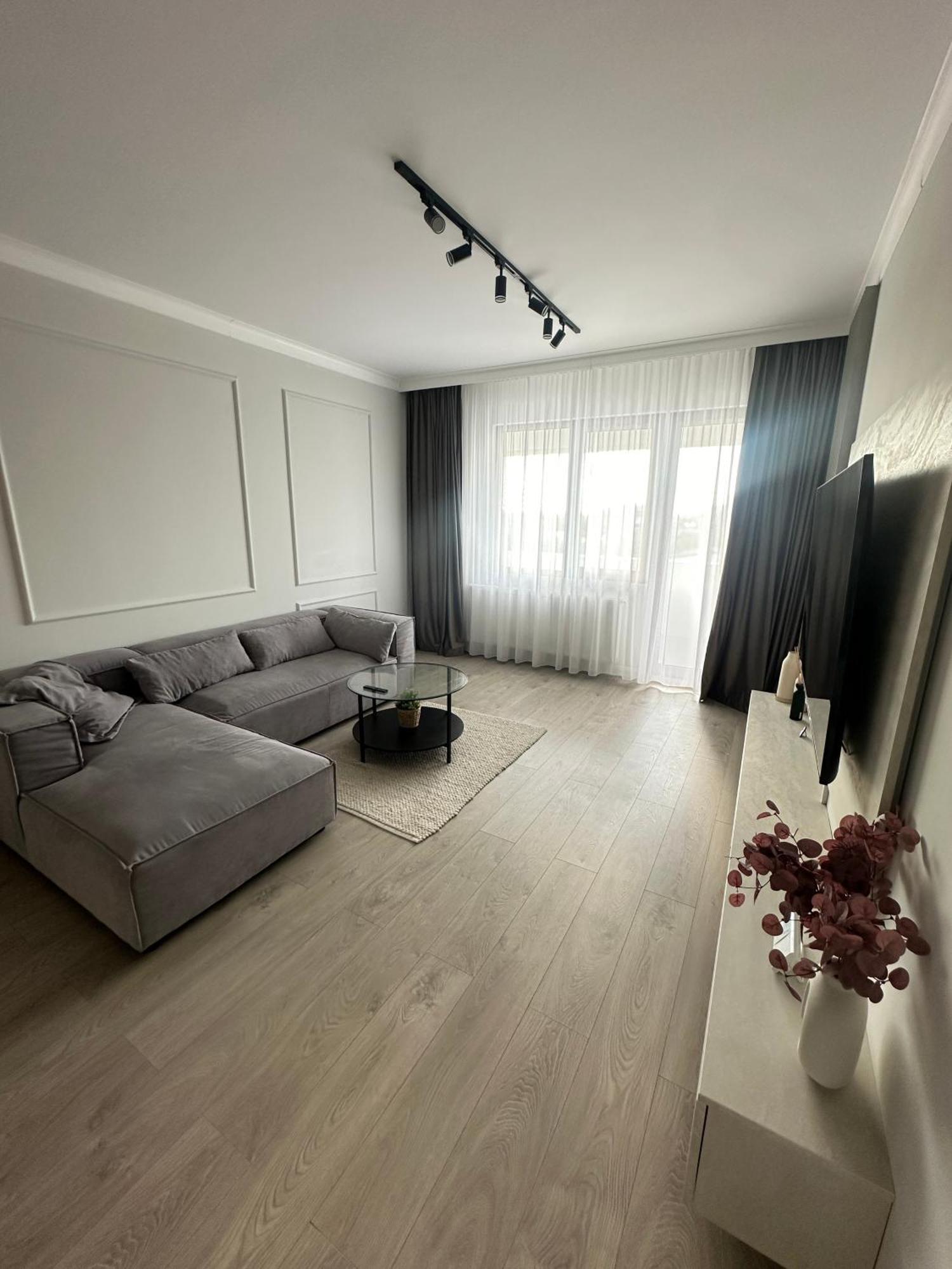Sunset View Bucharest Apartment Exterior photo
